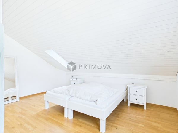 Familienfreundliches Doppeleinfamilienhaus mit Weitsicht und Naturnähe 6