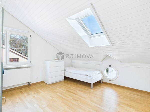 Familienfreundliches Doppeleinfamilienhaus mit Weitsicht und Naturnähe 5