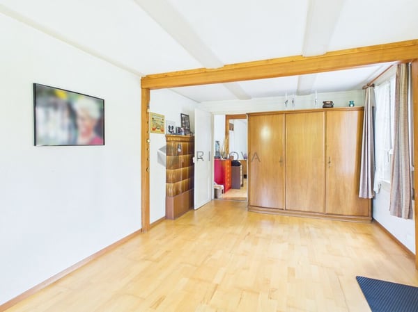 Gepflegtes Bauernhaus mit grosser Baulandreserve im schönen Seeland 10