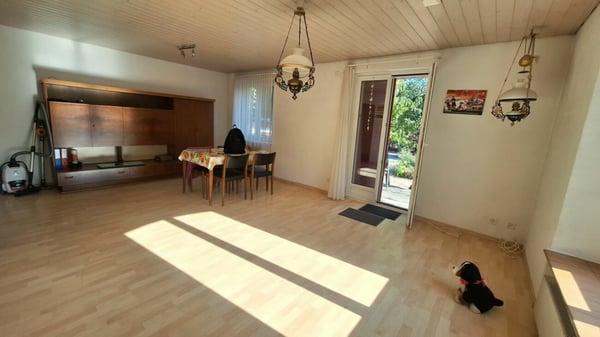 Drei-Familienhaus mit grosser Garage/Werkstatt 5