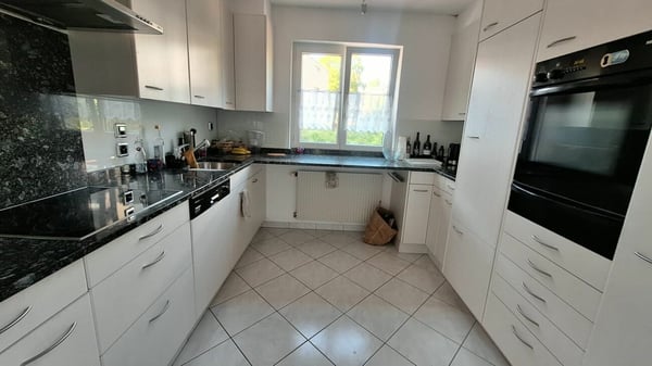 Drei-Familienhaus mit grosser Garage/Werkstatt 6