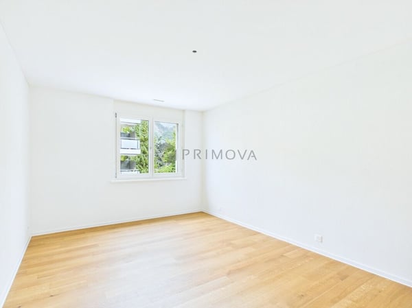 Hochwertig renovierte 3.5 Zimmer-Wohnung mit sonniger Südterrasse in Trimmis 8