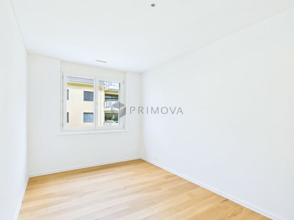 Hochwertig renovierte 4.5 Zimmer-Wohnung mit sonniger Südterrasse in Trimmis 9