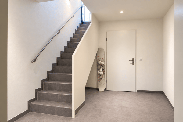 4.5-Zimmer-Eigentumswohnung mit ausgebautem Bastelraum und 2 TG-PP 13