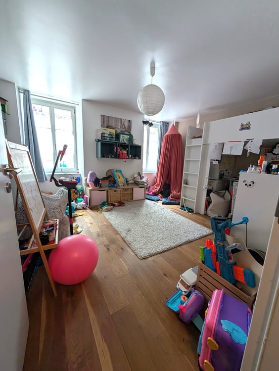 Moderne 3.5-Zimmer-Wohnung mit Balkon in Erlach 8