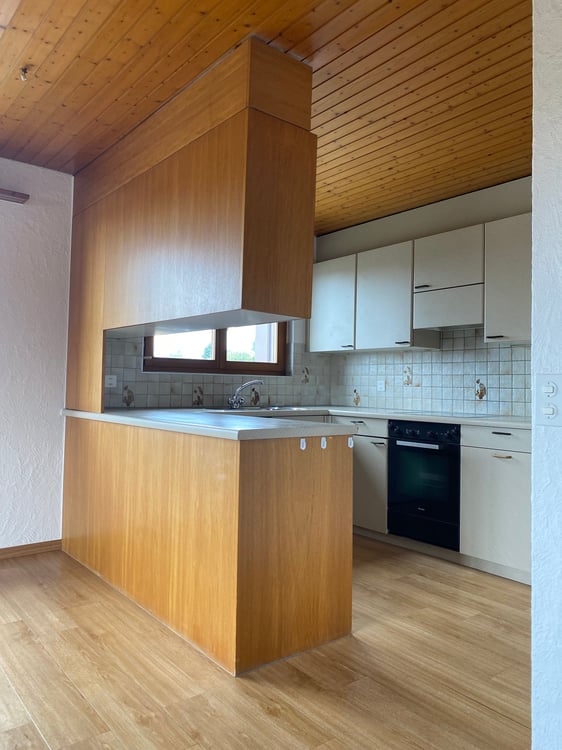 gemütliche 3.5-Zimmer-Dachwohnung mit Kamin 2