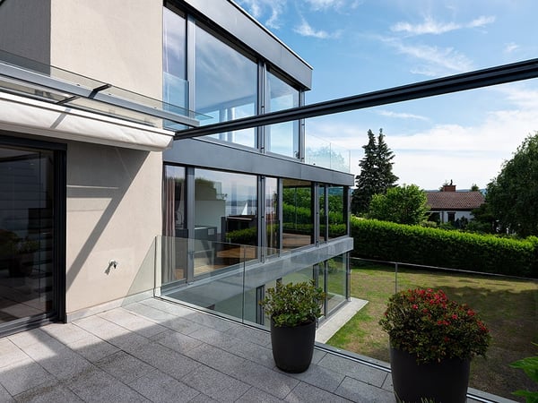 Privatsphäre trifft auf durchdachte Architektur / Privacy meets refined architectures 1