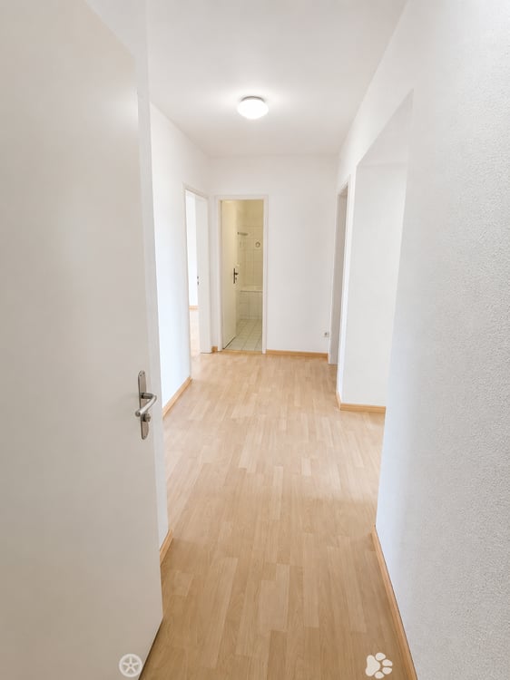 Helle 3.5-Zimmer-Wohnung mit Balkon und Stadtblick in Biel 6