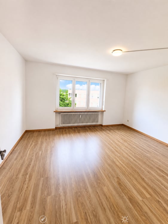 Helle 3.5-Zimmer-Wohnung mit Balkon und Stadtblick in Biel 4