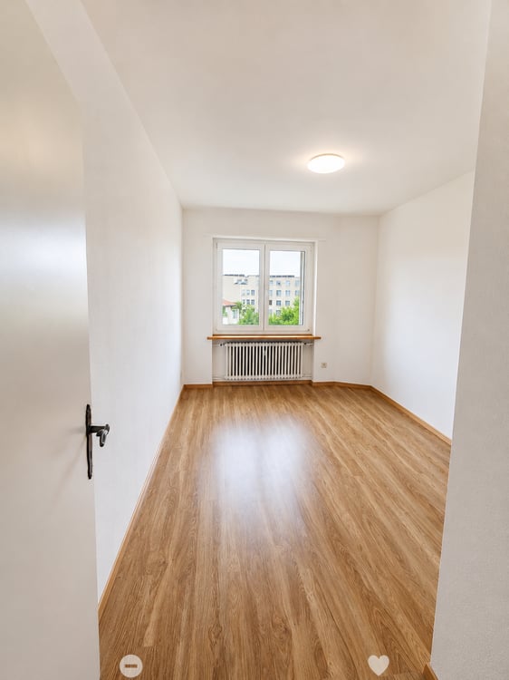 Helle 3.5-Zimmer-Wohnung mit Balkon und Stadtblick in Biel 5