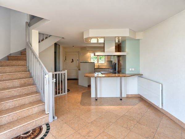 Maison familiale de 6 chambres offrant de beaux volumes 6