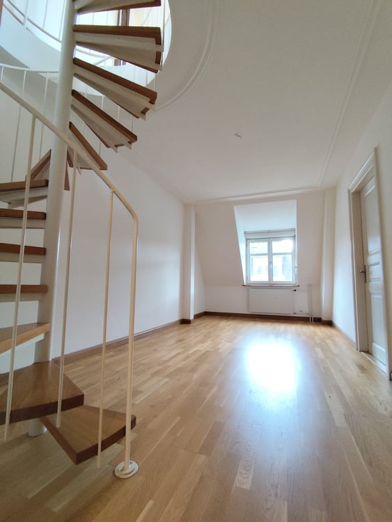 Stilvolle 3-Zimmer-Altbauwohnung mit Maisonette-Charme - in Rheinnähe 7