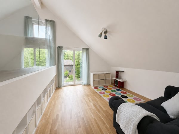 Modernes 6.5-Zimmer-Doppeleinfamilienhaus in Flüh 10