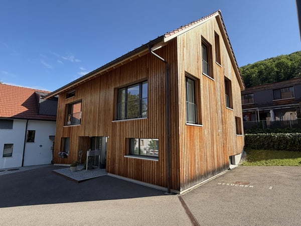 Modernes 6.5-Zimmer-Doppeleinfamilienhaus in Flüh 14