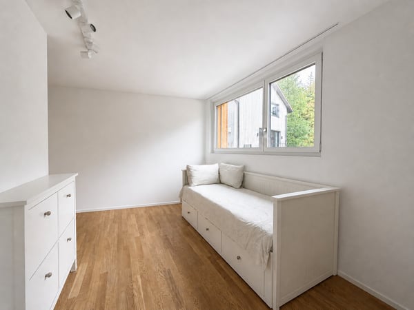Modernes 6.5-Zimmer-Doppeleinfamilienhaus in Flüh 13