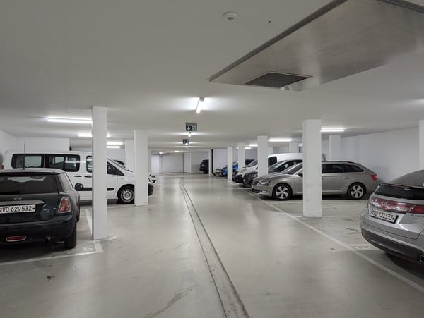 Place de parc souterraine cherche voiture 2