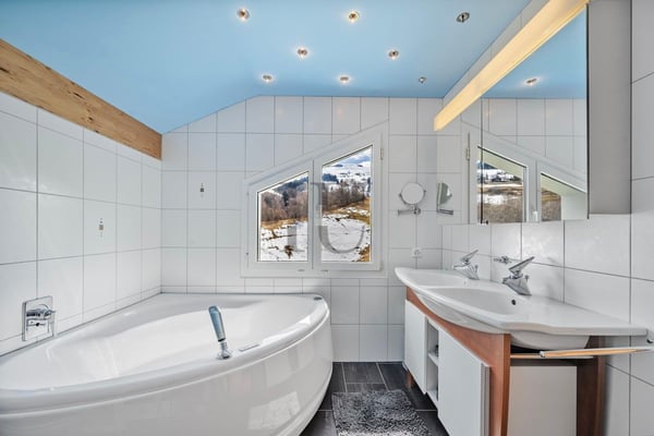 FERIENTRAUM IN DEN BERGEN MIT WEITBLICK & SAUNA 5