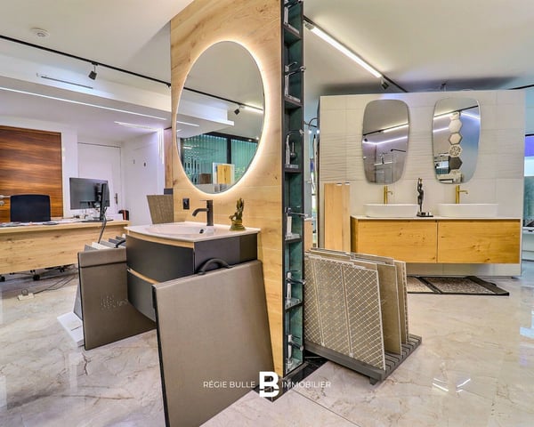 Surface commerciale moderne d'environ 100 m² - Emplacement de choix 3