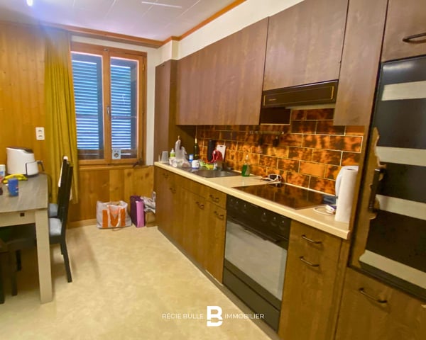 St. Stephan - Appartement de 3 pièces à louer 2