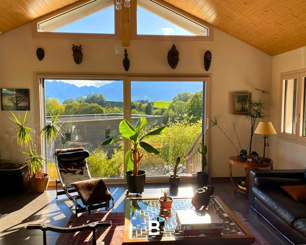 Belle villa située dans un quartier calme au coeur de la verdure 5