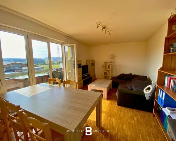 Botterens - Charmant appartement de 2.5 pièces à louer 2