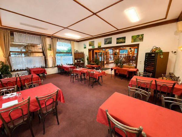 Magnifique restaurant au coeur de Château-d'OEx - Buffet de la Gare 5
