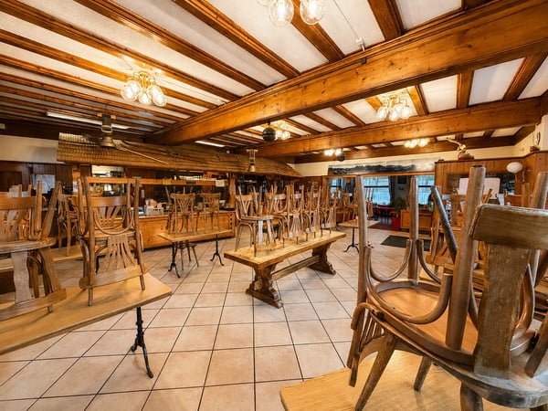 Magnifique restaurant au coeur de Château-d'OEx - Buffet de la Gare 3