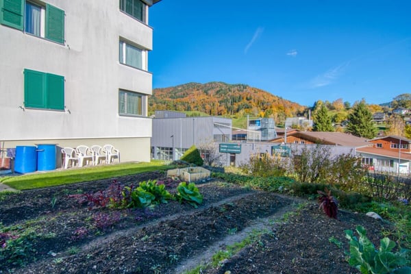 Wohnen im Zentrum von Oberdiessbach - 1.5-Zimmer-Wohnung, bereit für frischen Glanz durch Eigenleistung 25