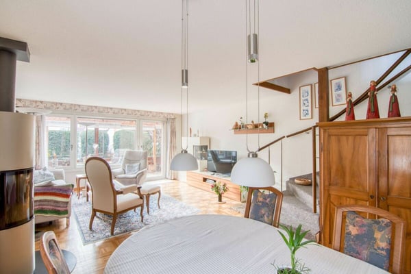 Familienfreundliches 1-Zimmer-Reiheneckhaus mit sonniger Ausrichtung und viel Freiraum für Leben, Arbeiten und Spielen 4