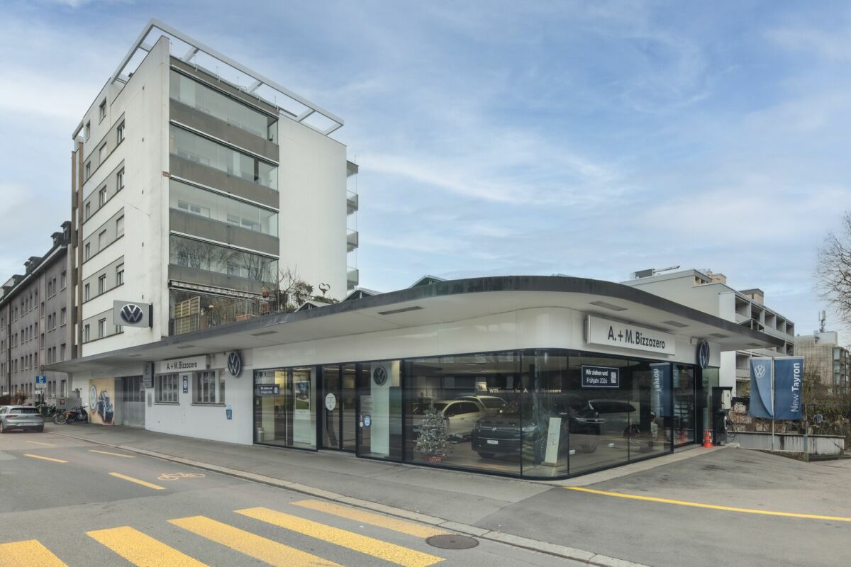 Propriété commerciale avec hall de stationnement dans un excellent emplacement à Berne - polyvalente et parfaitement connectée