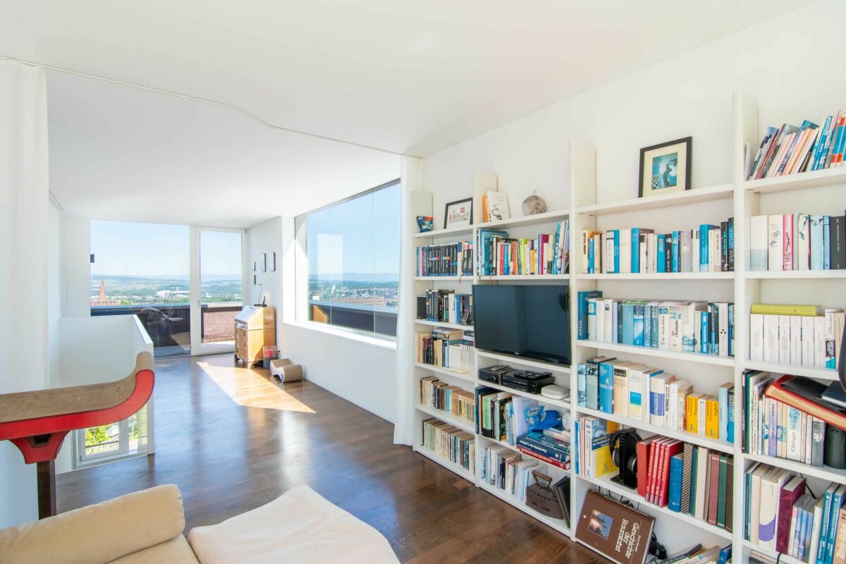 Wohnjuwel mit traumhafter Panoramasicht auf höchstem Niveau im Spiegel