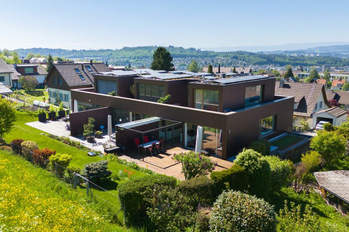 Wohnjuwel mit traumhafter Panoramasicht auf höchstem Niveau im Spiegel