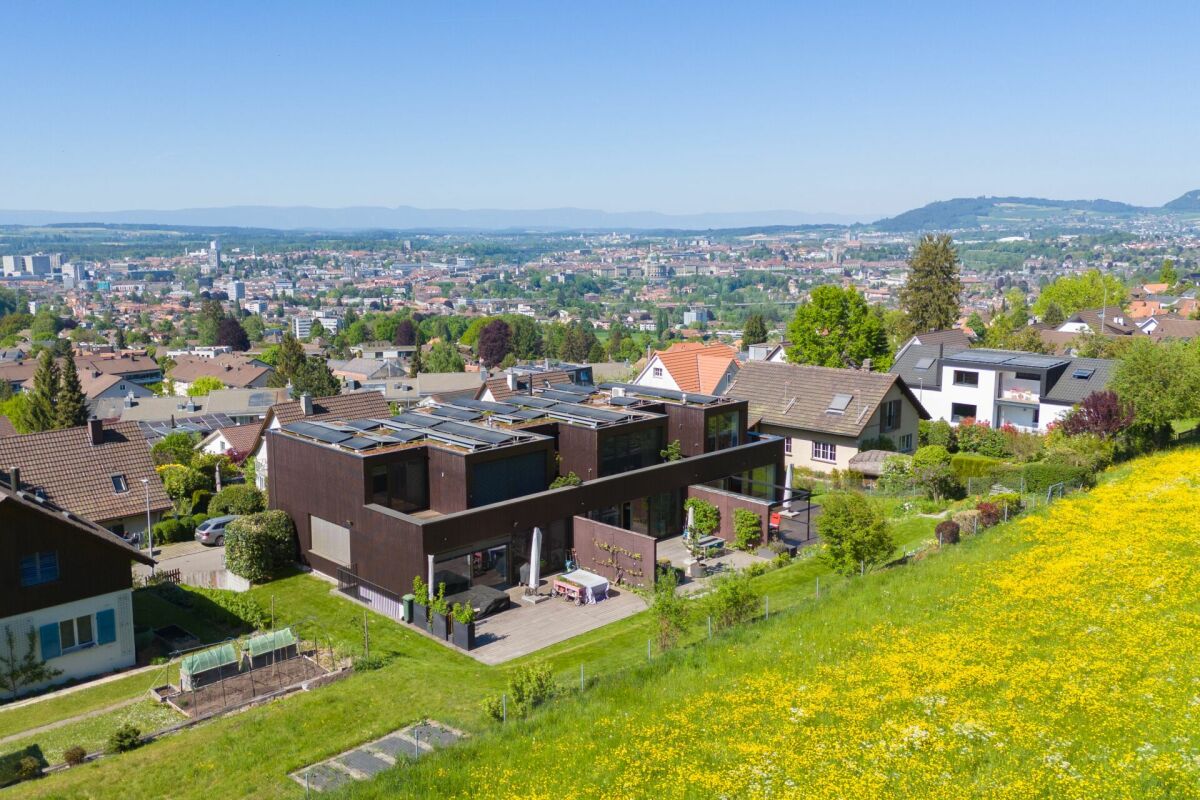 Wohnjuwel mit traumhafter Panoramasicht auf höchstem Niveau im Spiegel