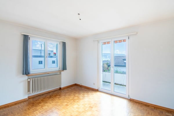 Attraktive 5.5-Zimmer- Doppelhaushälfte als Ein- oder Zweifamilienhaus nutzbar 10