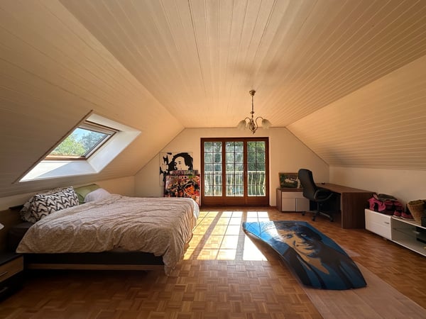 Authentique Maison Vaudoise avec Vue dégagée sur les Alpes et le lac 8