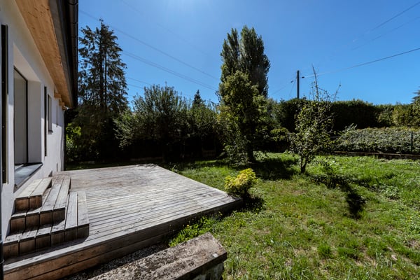 Maison individuelle rénovée de 5 chambres avec garage et jardin 5