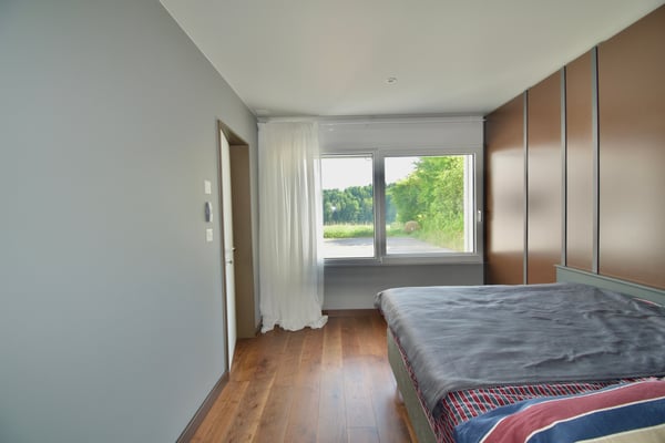 Un appartement de 4.5 pièces moderne à l'abri des regards 8