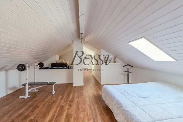 Duplex de 210 m² au dernier étage avec terrasse et vue 13