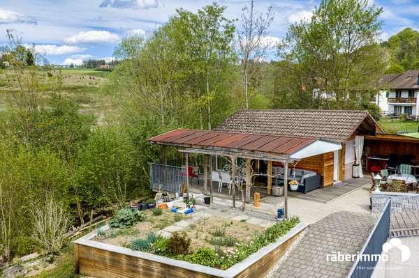 MEHRFAMILIENHAUS MIT RAUM FÜR GENERATIONEN 12