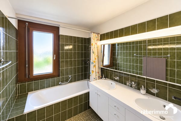 ATTIKAWOHNUNG MIT POOL & BLICK IN DIE BERGE 10