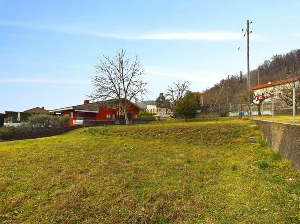 Bauland in Arzo - Einmalige Gelegenheit für den Bau Ihres Traumhauses 520 m2 1