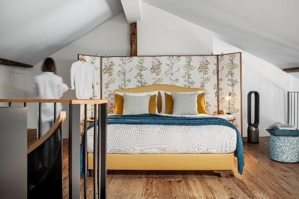 Fully serviced luxury apartments in historic building in the city centre 5