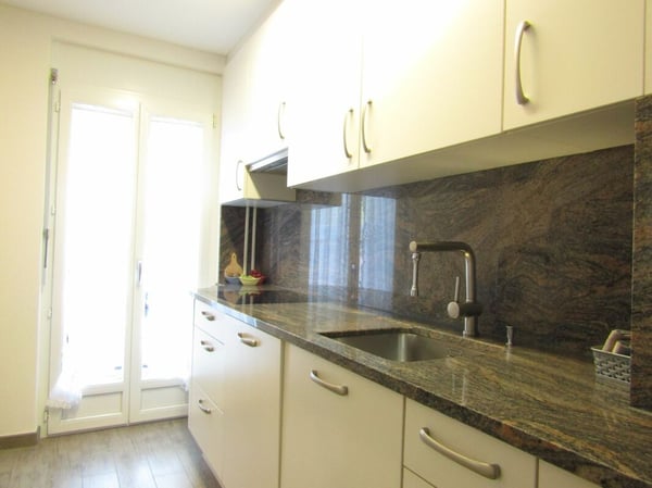 Freistehendes Einfamilienhaus mit 10m2 Geschäftsanbau 7