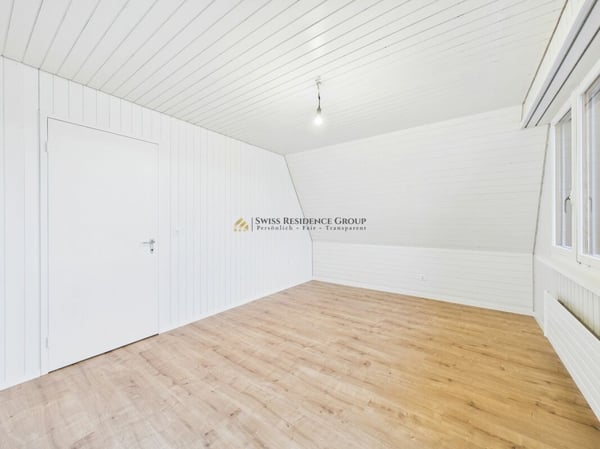 Sonnig und steuergünstig wohnen: Einfamilienhaus an ruhiger Lage 12