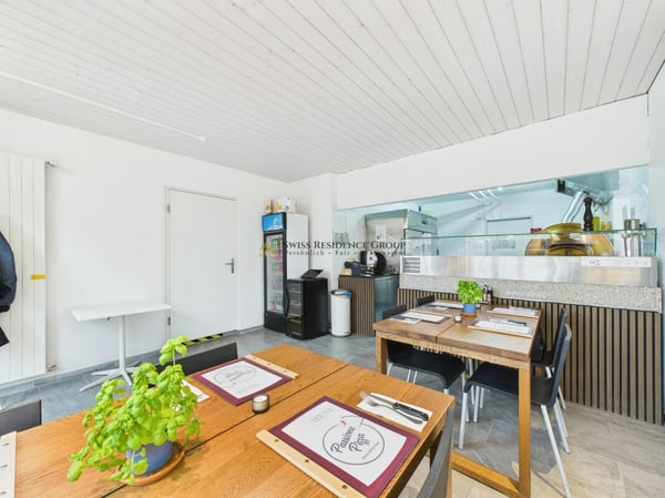 Startklare Pizzeria mit allem was dazu gehört 3