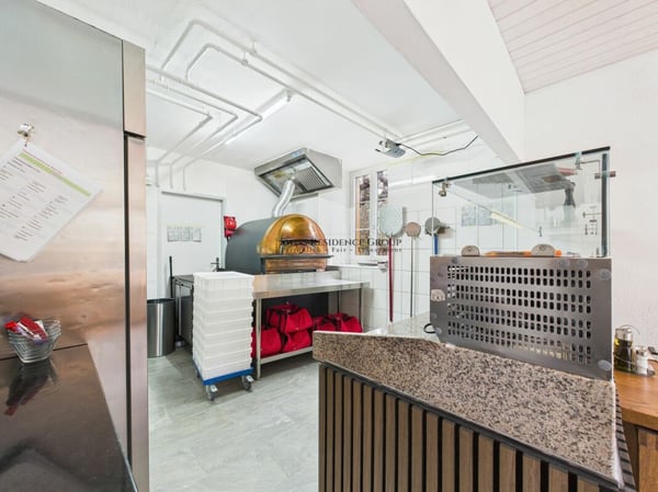 Startklare Pizzeria mit allem was dazu gehört 6