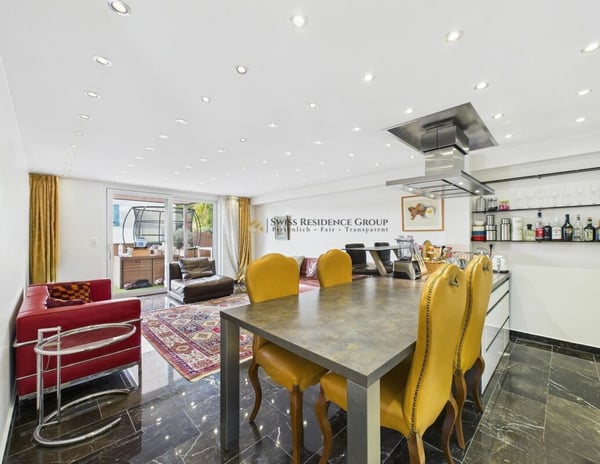 Einzigartige 1.5-Zimmer Wohnung mit Teilseeblick und Pool 3