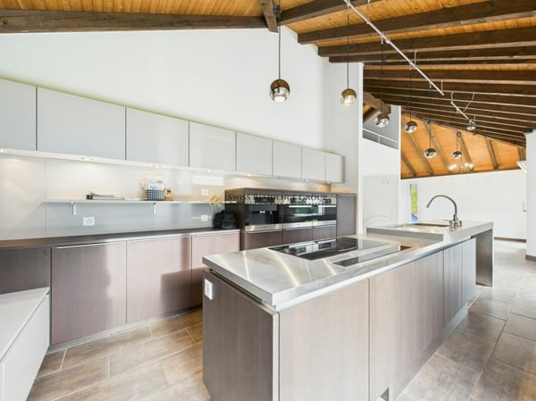 Attraktives Einfamilienhaus im Grünen mit bester Anbindung 4