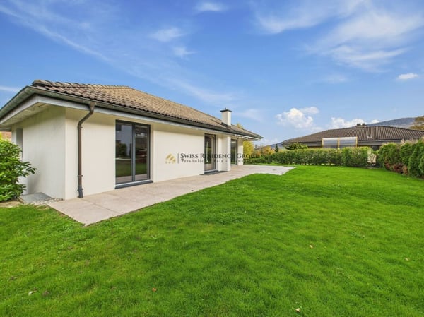 Attraktives Einfamilienhaus im Grünen mit bester Anbindung 2