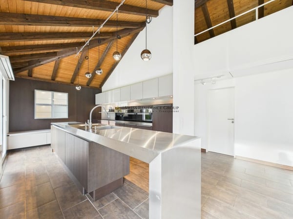 Attraktives Einfamilienhaus im Grünen mit bester Anbindung 3